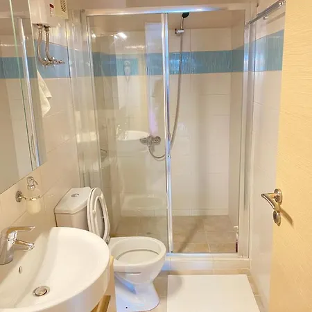Seaside One-bedroom On Chalkida
