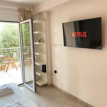 Seaside One-bedroom On Διαμέρισμα *