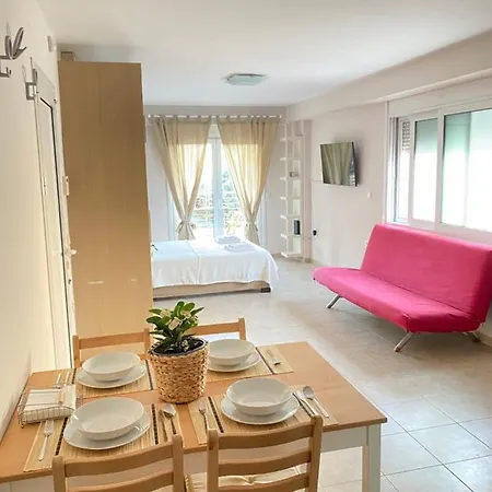 דירה Seaside One-bedroom On *