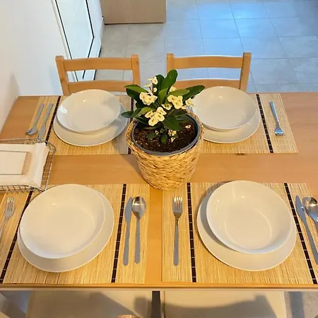 Διαμέρισμα Seaside One-bedroom On